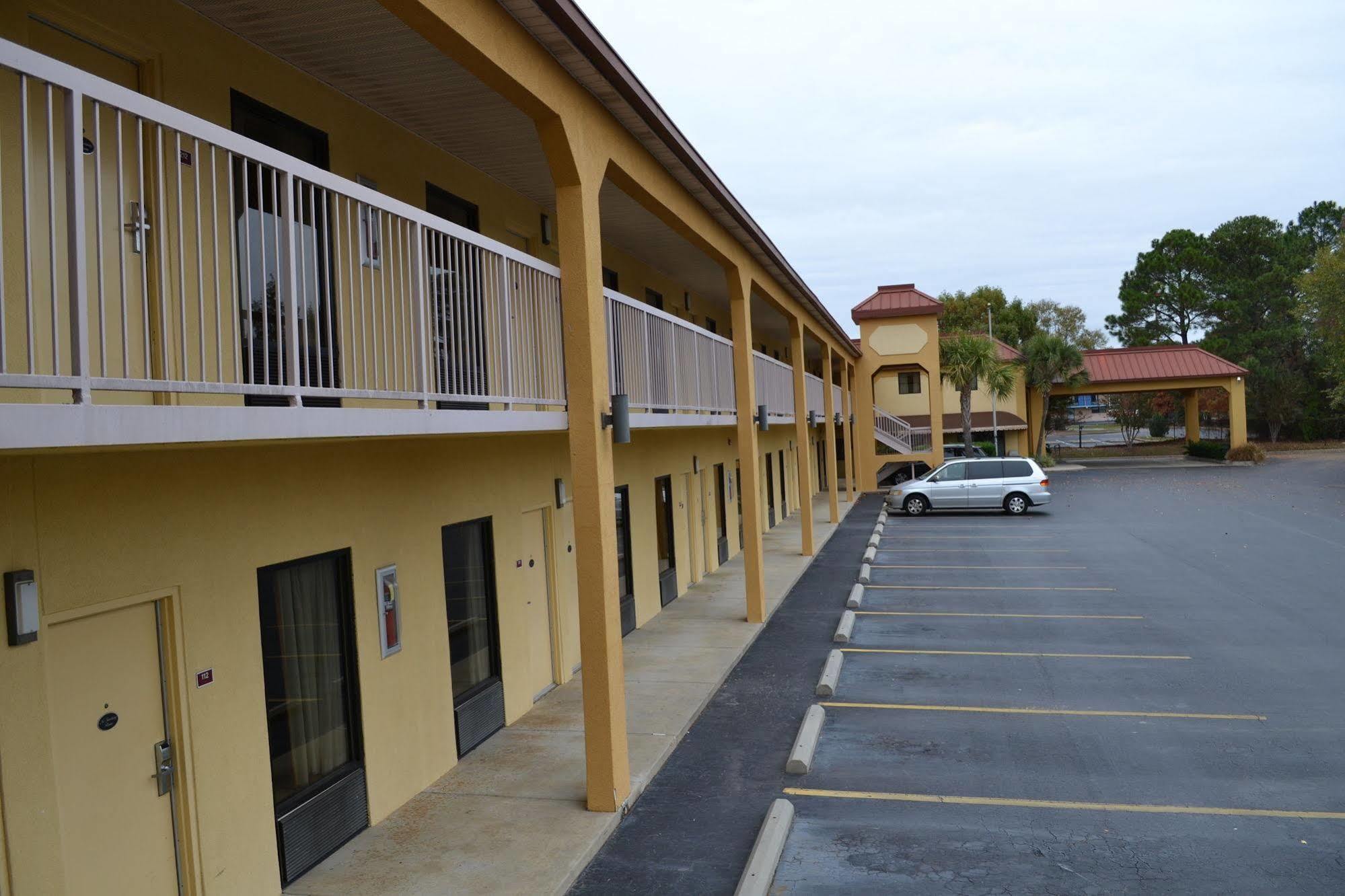 Fairview Inn & Suites Mobile Exteriér fotografie