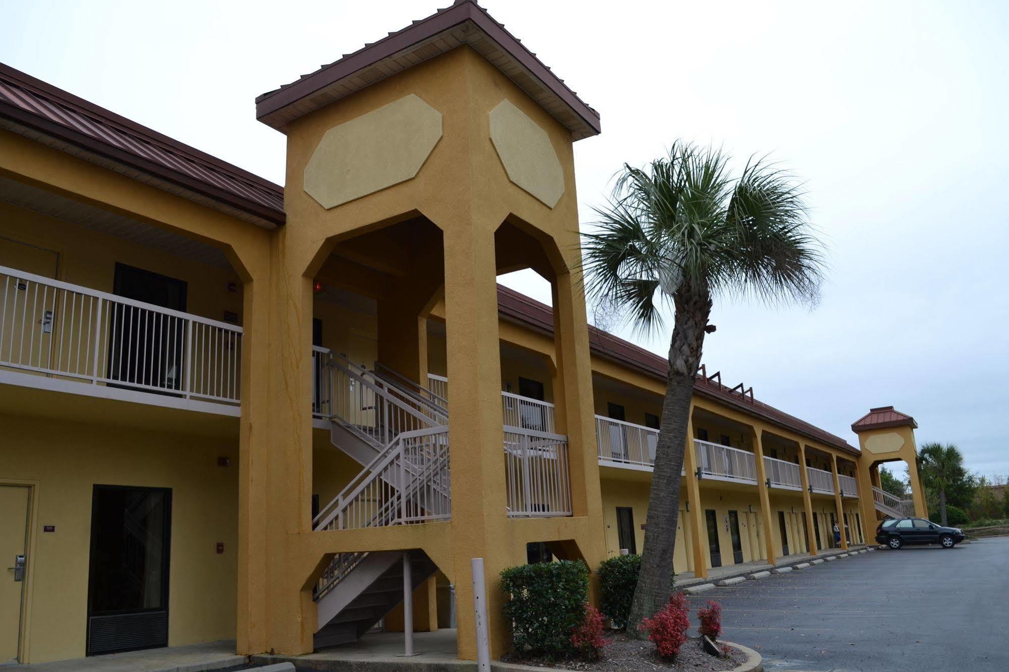 Fairview Inn & Suites Mobile Exteriér fotografie