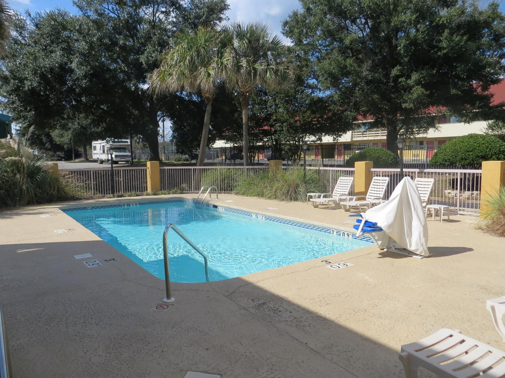 Fairview Inn & Suites Mobile Exteriér fotografie